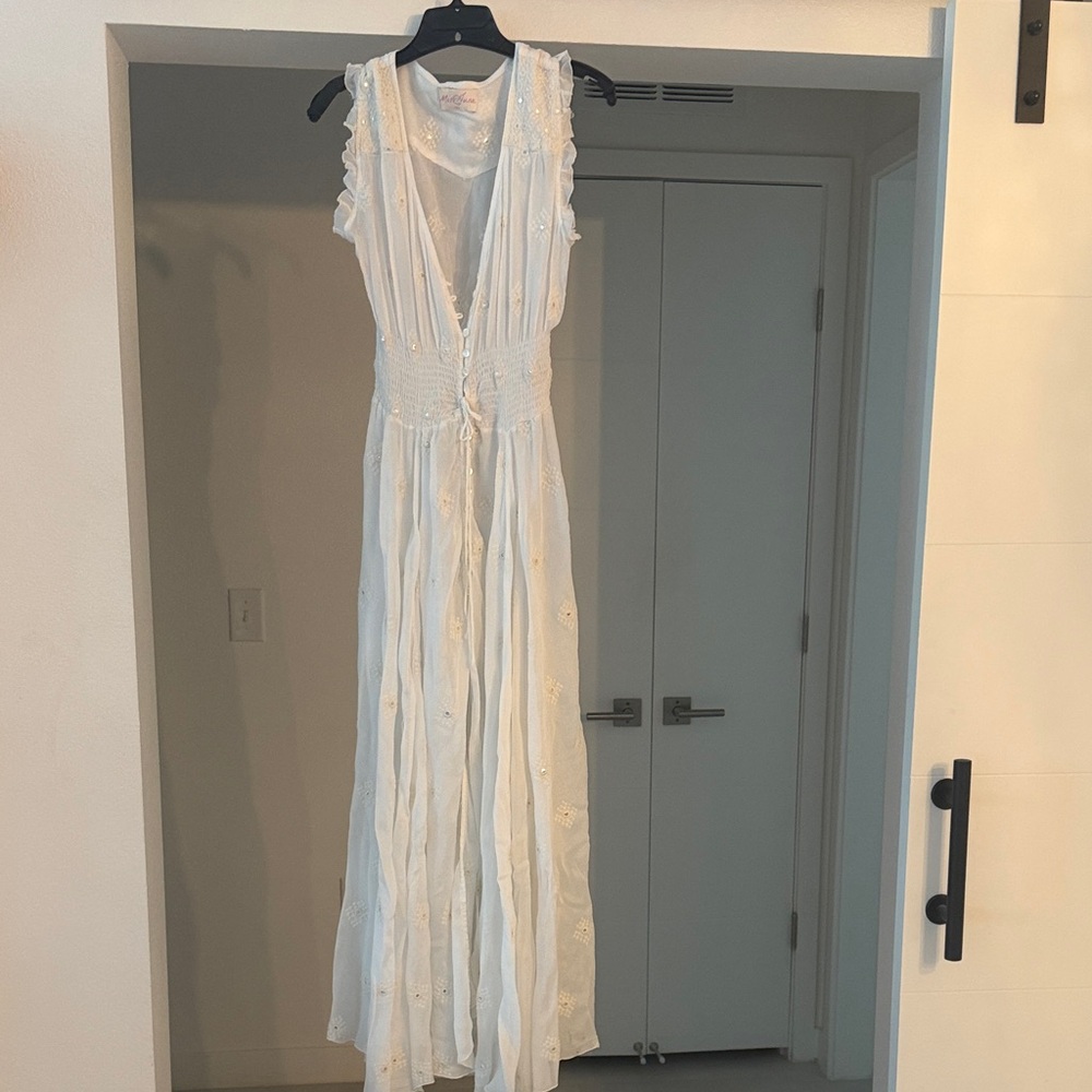 Bohemian Style Fitted White Sleeveless eyelet Maxi  Dress m/l